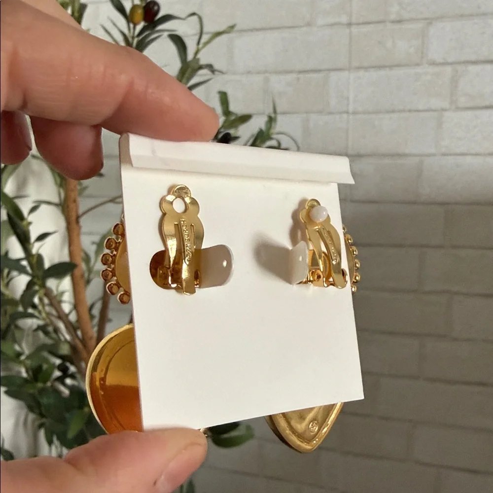 Nwt Tory Burch Green and Blue Heart clip on Earrings